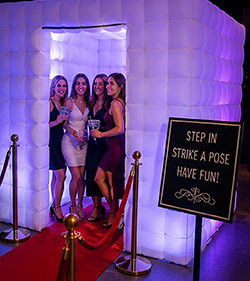 Image gallery marquee